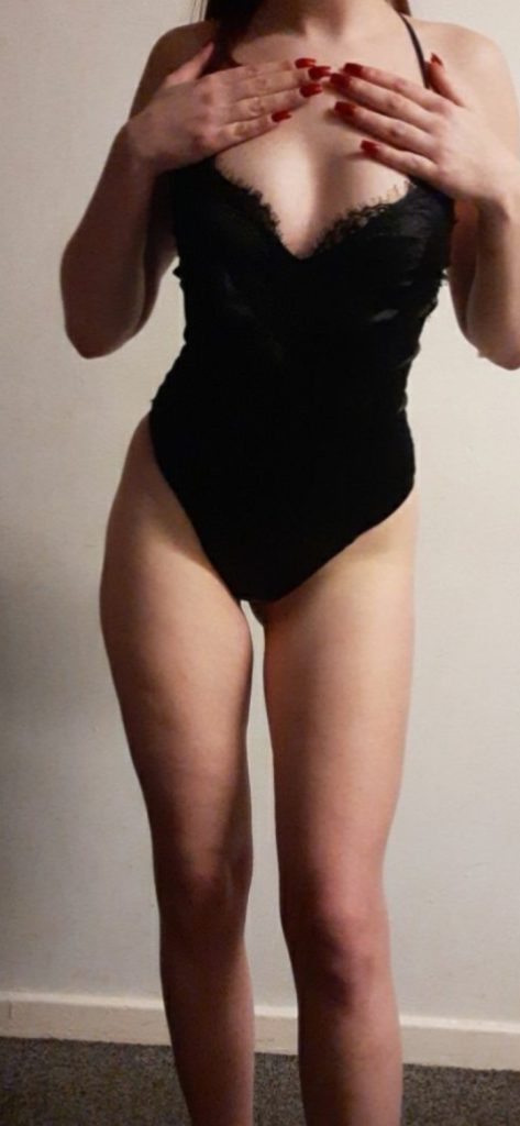 Vip Escort Agency Hiring In Chesterfield | Empireescort.co.uk Vip Escort Agency Hiring In Chesterfield | Empireescort.co.uk