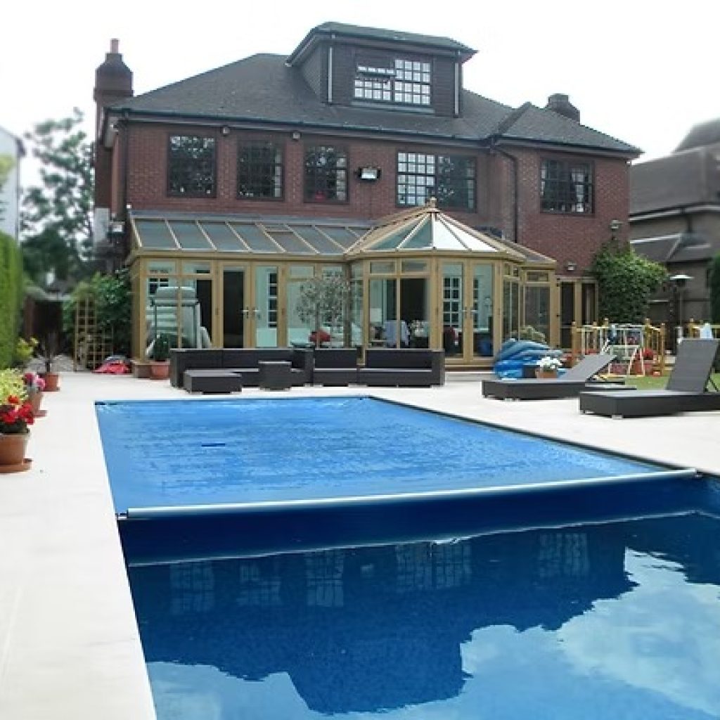 Top Swimming Pool Companies in Hampshire