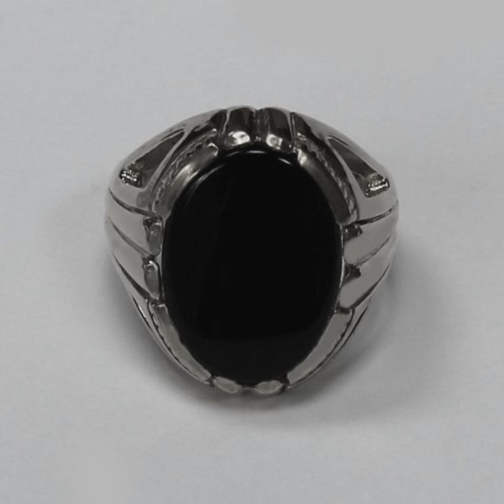 Dual Finger Ring: Bold Style, Comfortable Fit