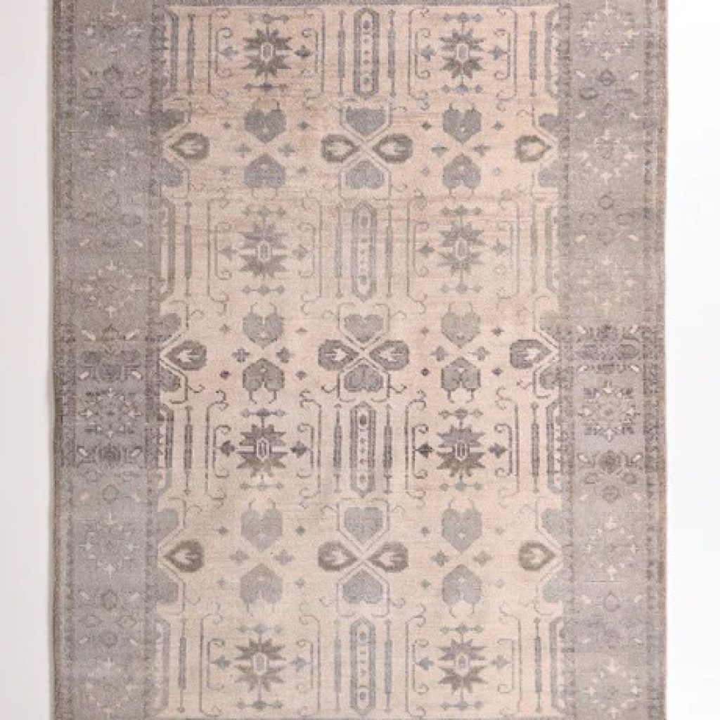 Premium Handmade Rug Designs: Timeless Craft, Modern Color