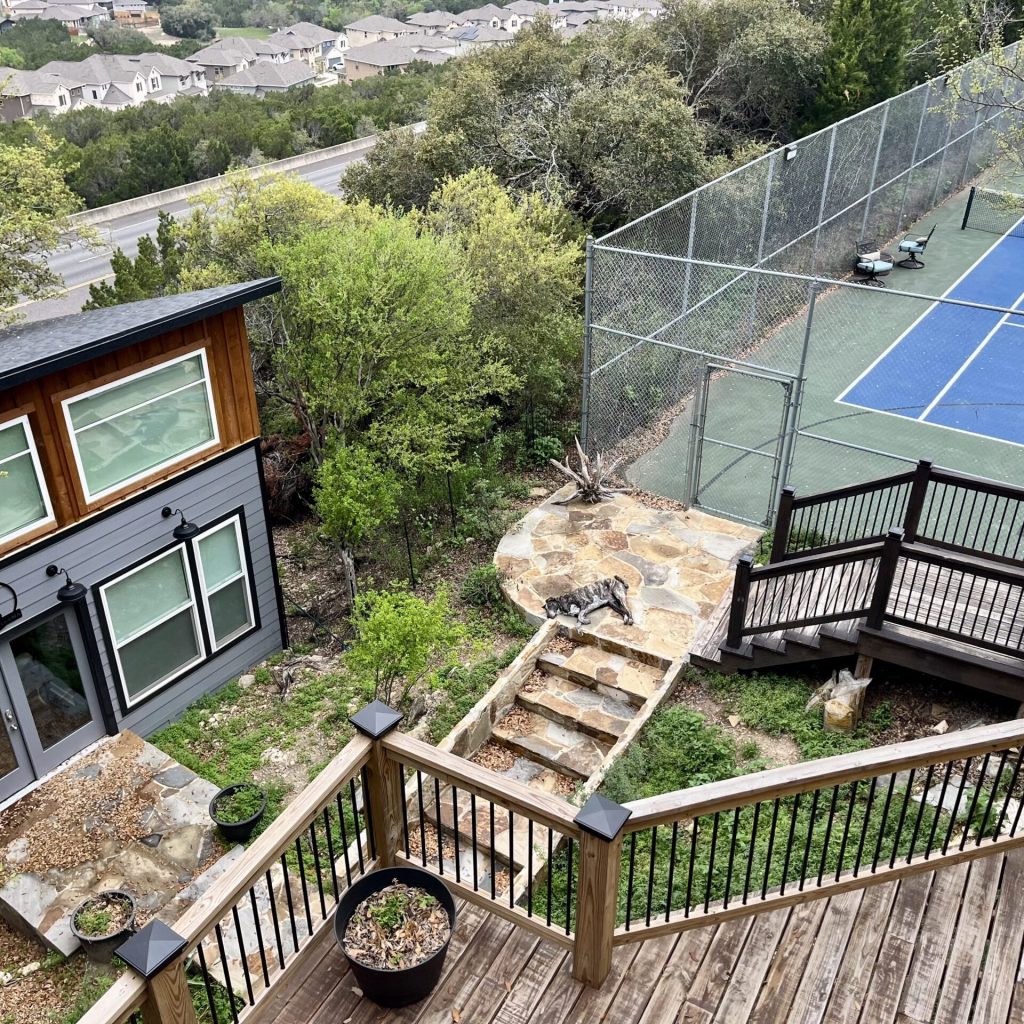 Playful, Scenic Outdoor Pickleball in Austin’s Hillside Retreat Playful, Scenic Outdoor Pickleball in Austin’s Hillside Retreat
