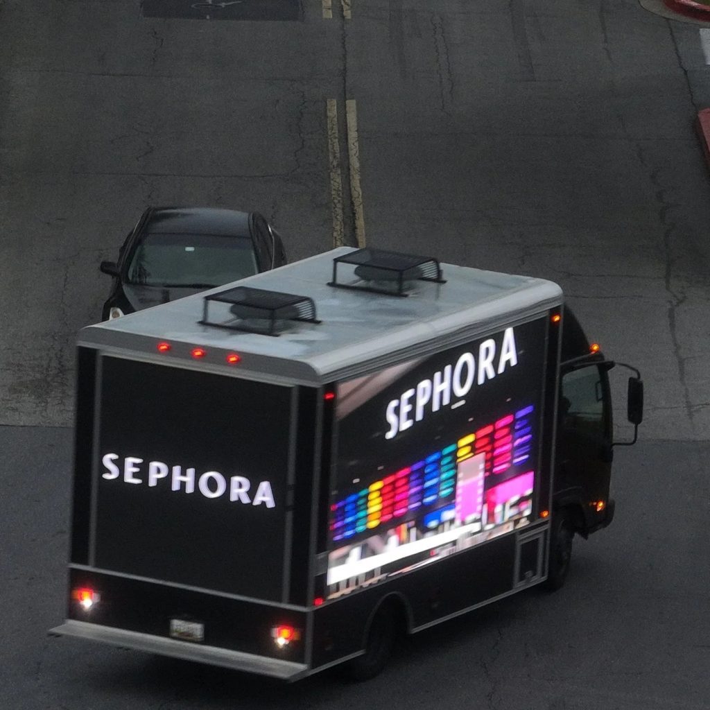 Unforgettable Grand Opening Mobiles: Eye-Catching Billboard Truck Campaigns Unforgettable Grand Opening Mobiles: Eye-Catching Billboard Truck Campaigns