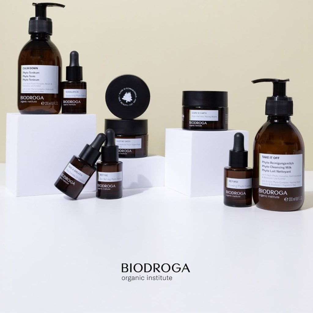 Reveal Youthful Skin: Slow-Acting Skincare Essentials Reveal Youthful Skin: Slow-Acting Skincare Essentials