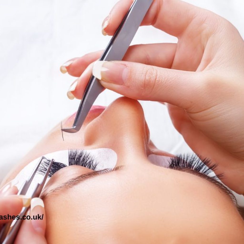 Eyelash Extensions Dawlish | Renelashes.co.uk