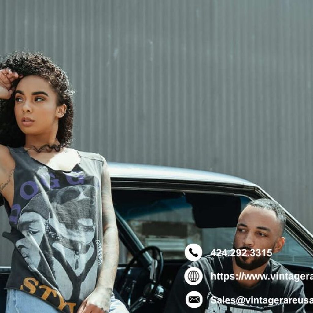 Adventure-Ready Vintage North Face Jacket for Every Trip