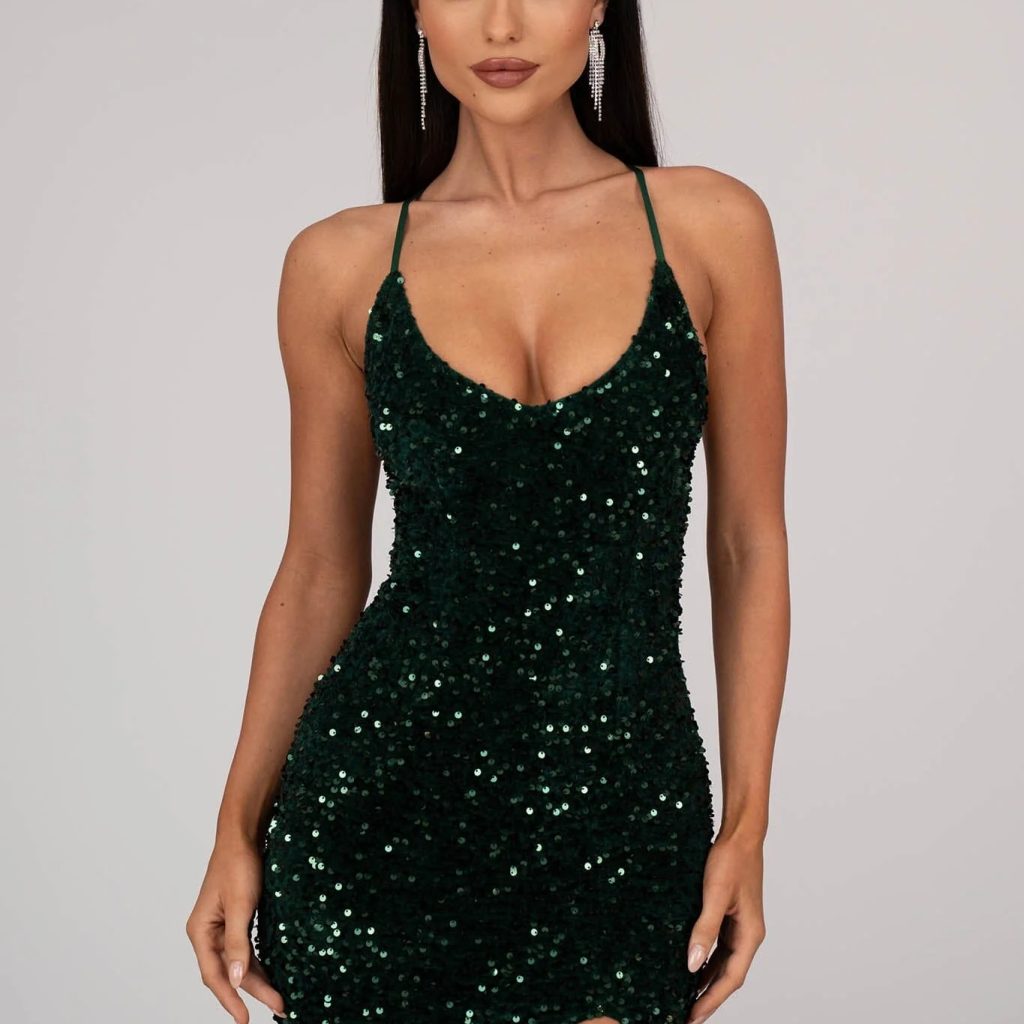 Elegant Short Wedding Dresses for a Fresh, Modern Bridal Look Elegant Short Wedding Dresses for a Fresh, Modern Bridal Look