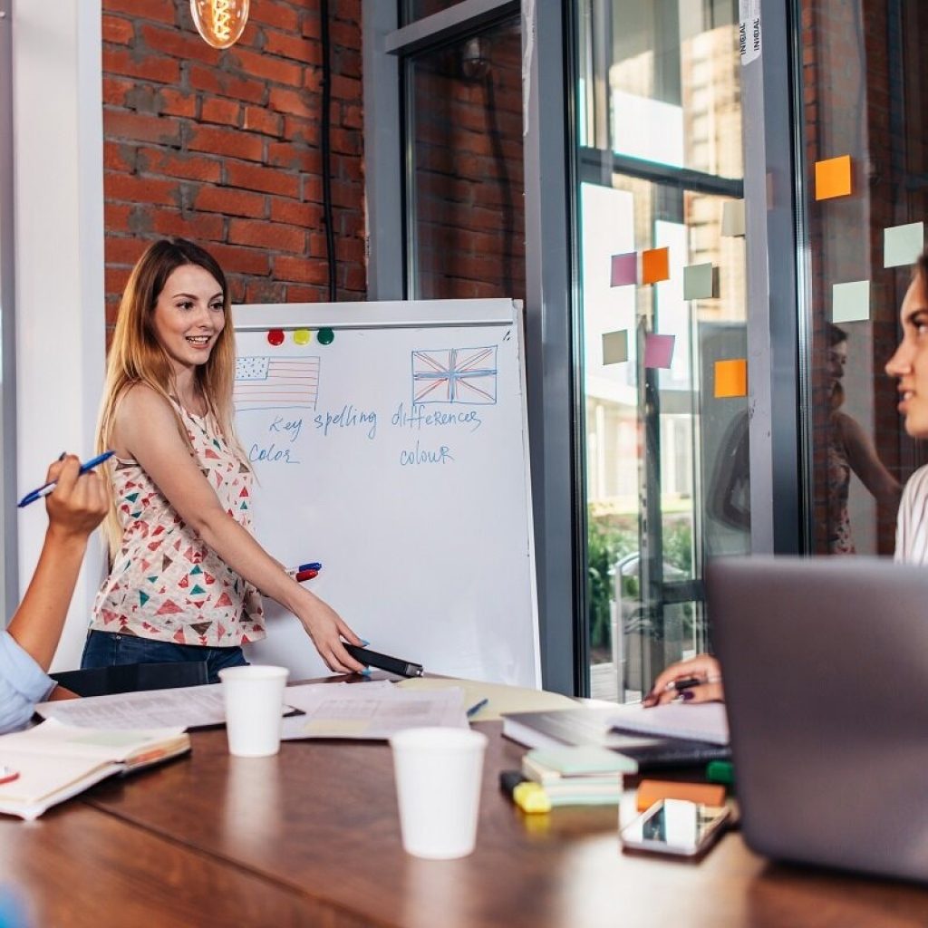 Speak Fluently: Practical English Conversation Classes for Real-Life Skills