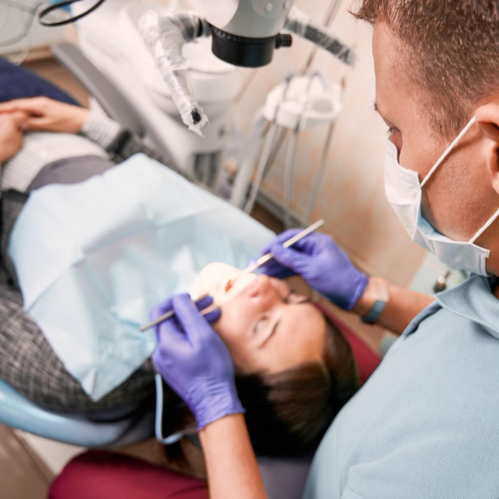 Safe Procedures at Tooth Extractions in Winnipeg Clinic