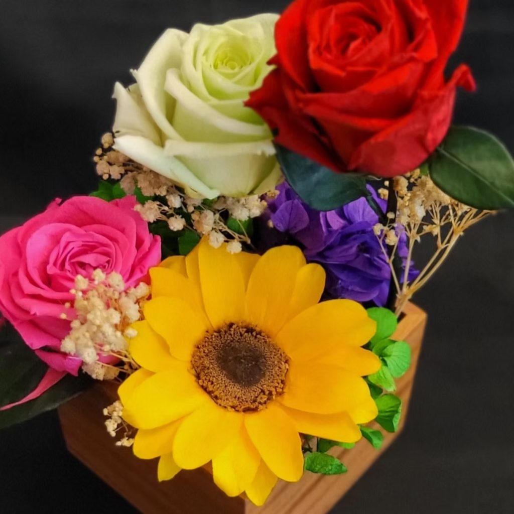 Timeless blooms: Forever roses arrangements to treasure