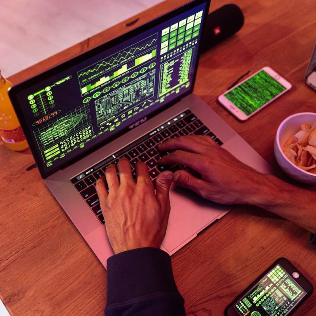 Protect Your Privacy: Mobile Phone Hacking India Explained