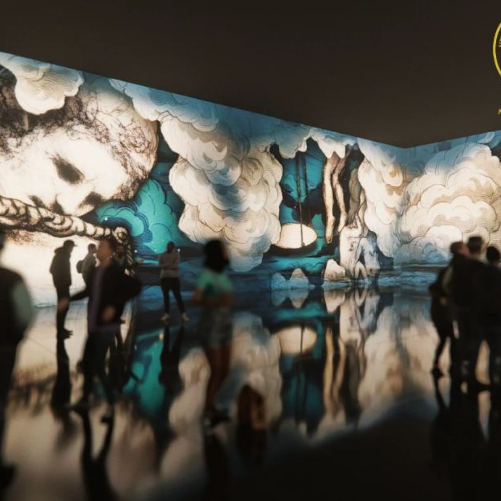 Exploration lumineuse: une immersion poétique et interactive