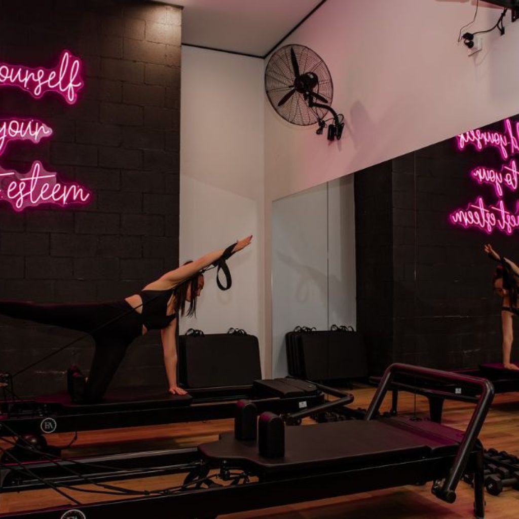 Dynamic Group Fitness in Hallett Cove for All Levels Dynamic Group Fitness in Hallett Cove for All Levels