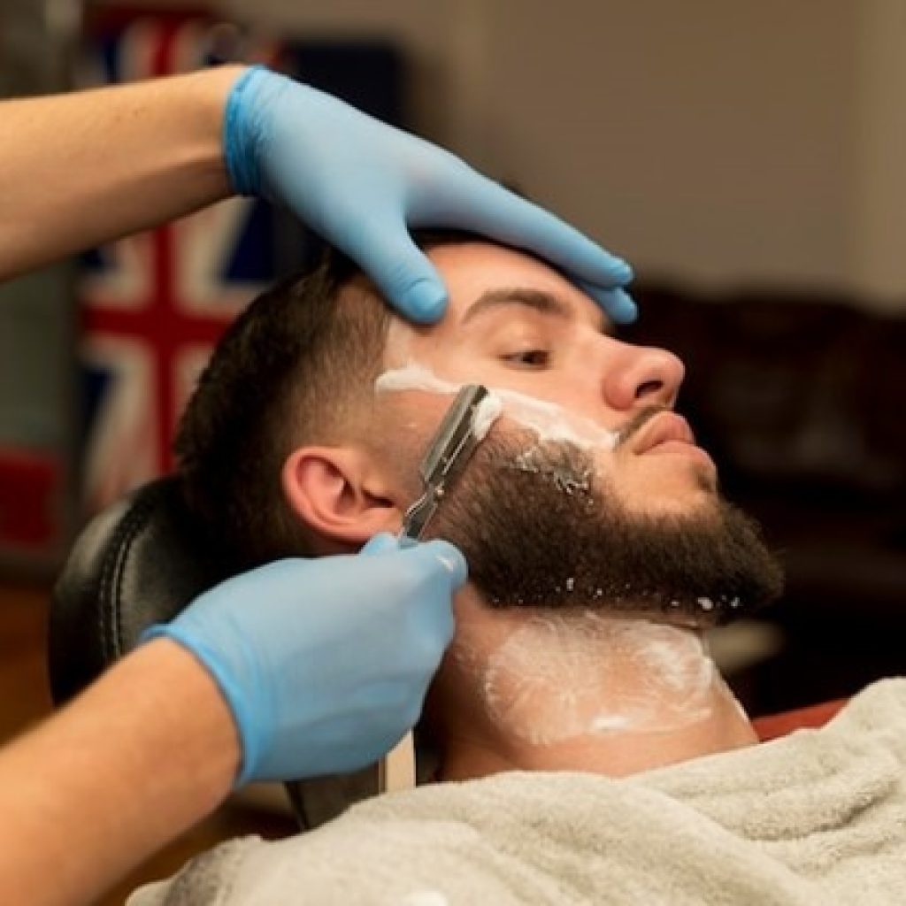 Find Top Men’s Haircuts Nearby — Book a Barbershop Today