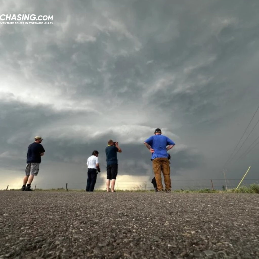 Chase the Elements: Unforgettable Storm Tours and Safe Adventure Travel
