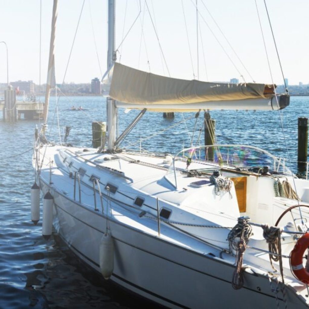 Celebrate in Style on a Floating Party Experience