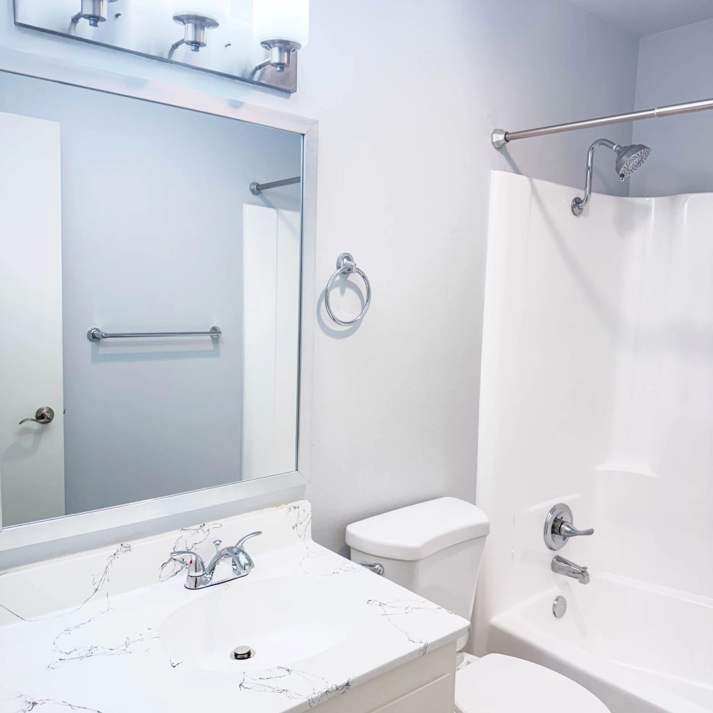 Luxurious coastal homes to rent in a sunny, vibrant city Luxurious coastal homes to rent in a sunny, vibrant city