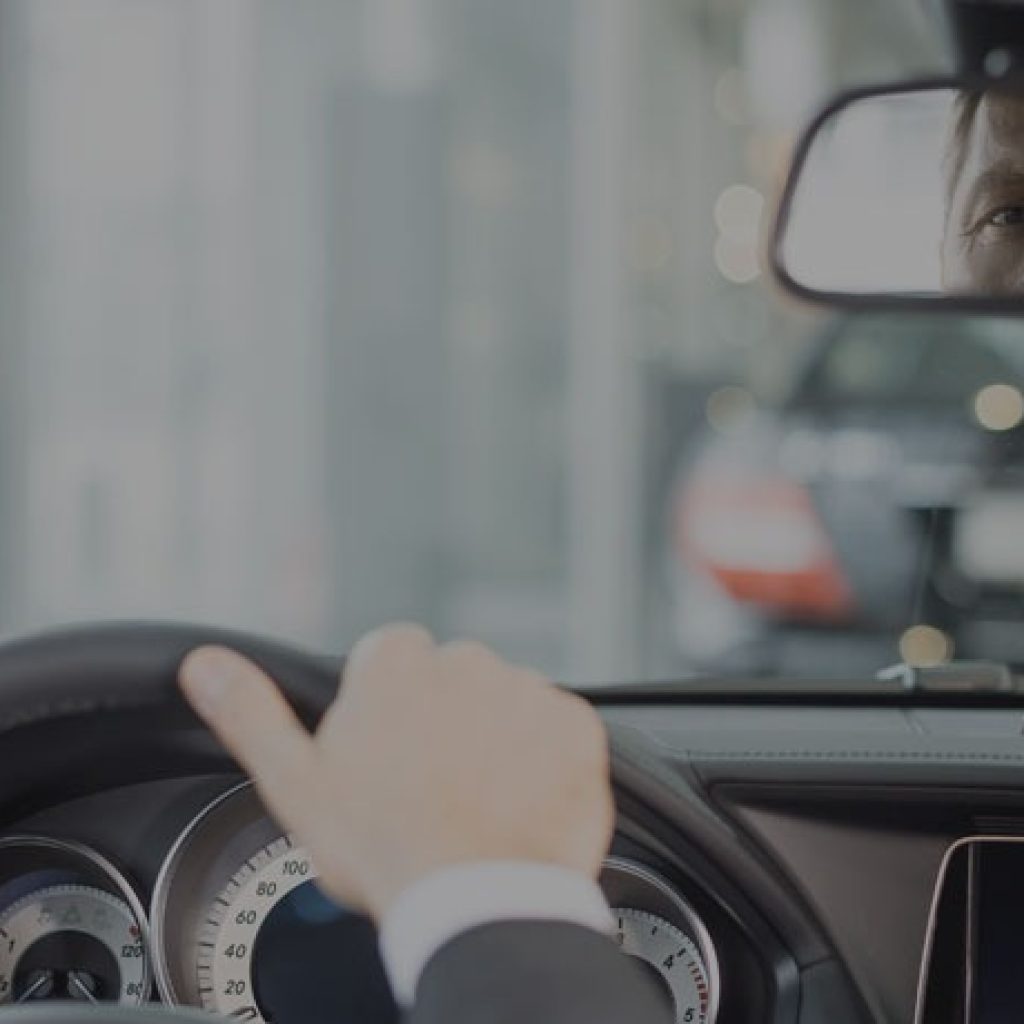 Luxurious Chauffeur Experience in Dubai for Special Occasions