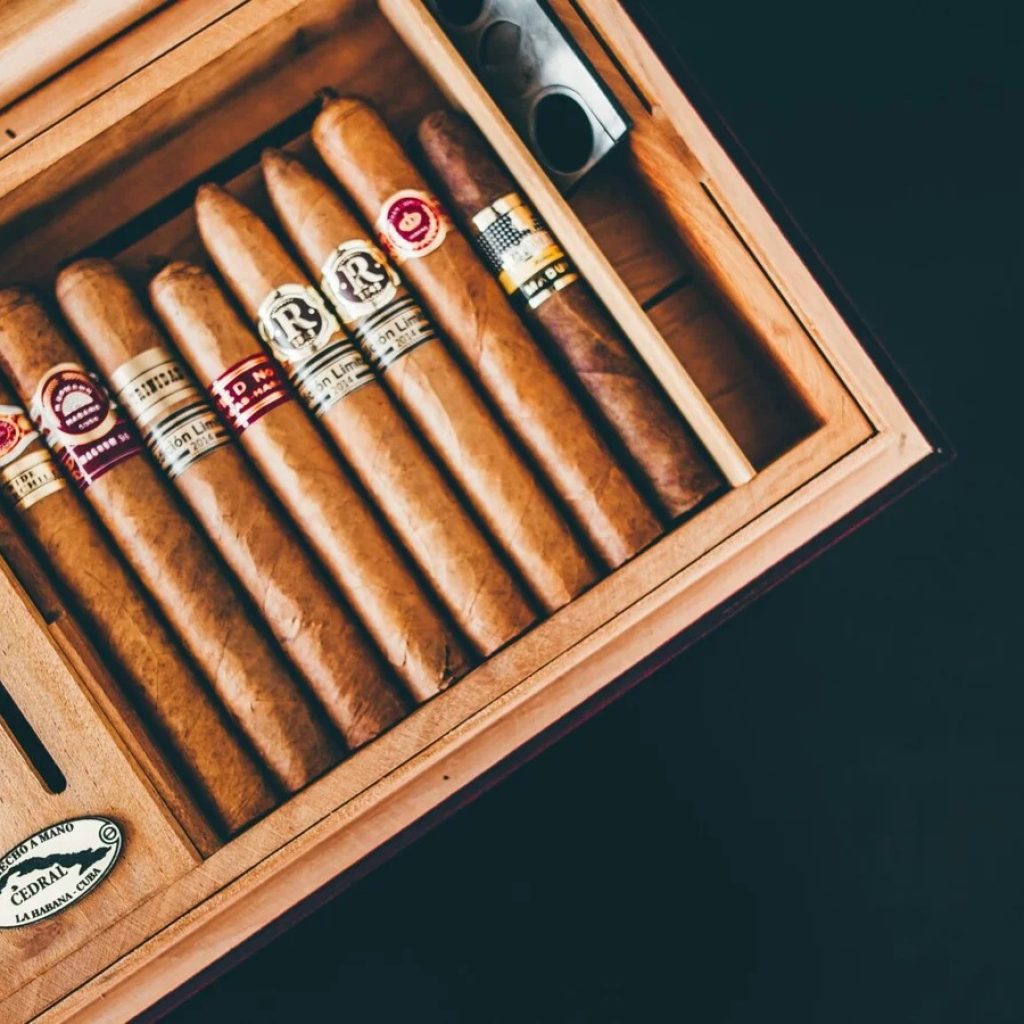 Mumbai’s finest cigar specialists for discerning enthusiasts Mumbai’s finest cigar specialists for discerning enthusiasts