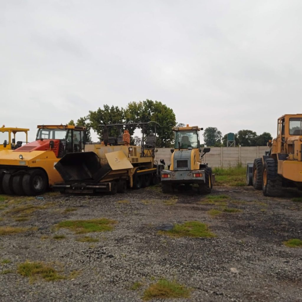 Reliable Equipment Hire for Road Surfacing Projects Reliable Equipment Hire for Road Surfacing Projects