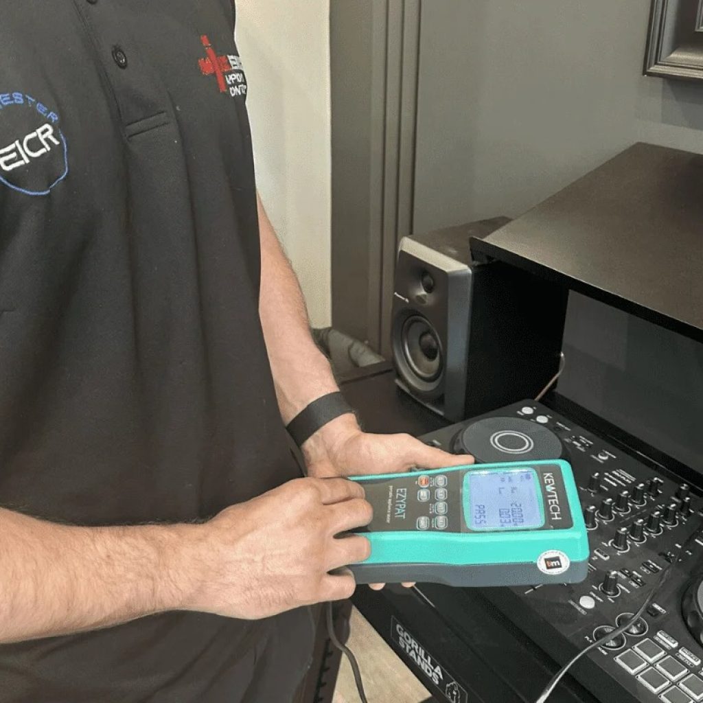 Reliable electrical safety checks for businesses in Manchester Reliable electrical safety checks for businesses in Manchester