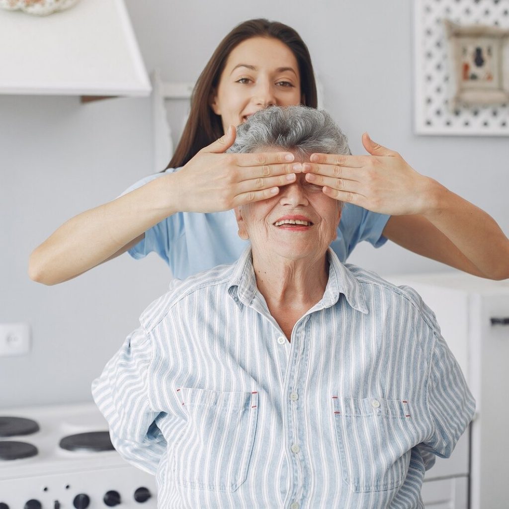 Get Help With Contact Lens Fitting Through the NHS