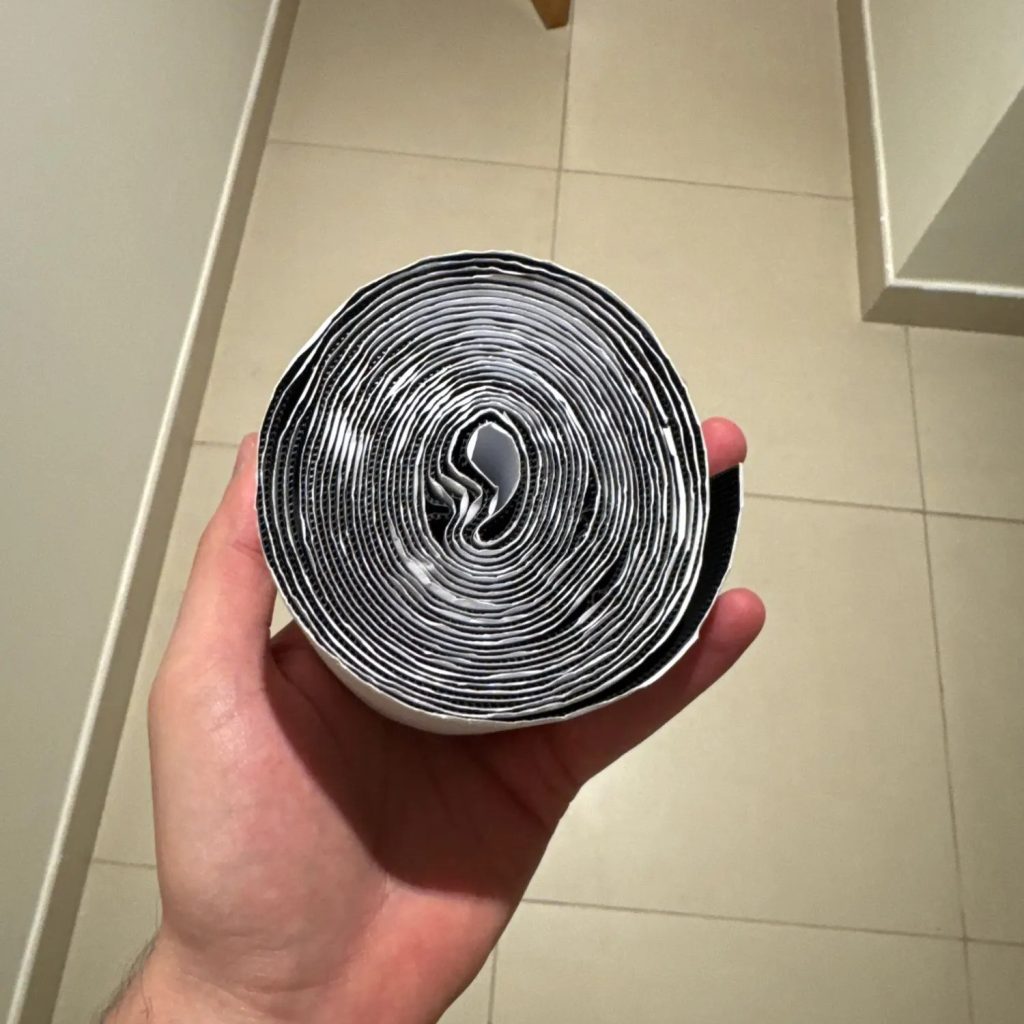 Effortless Magnetic Barrier for Peaceful, Bug-Free Rooms