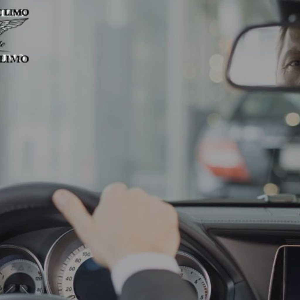 Luxury Exotic Ride: Unforgettable Transport for Special Occasions Luxury Exotic Ride: Unforgettable Transport for Special Occasions