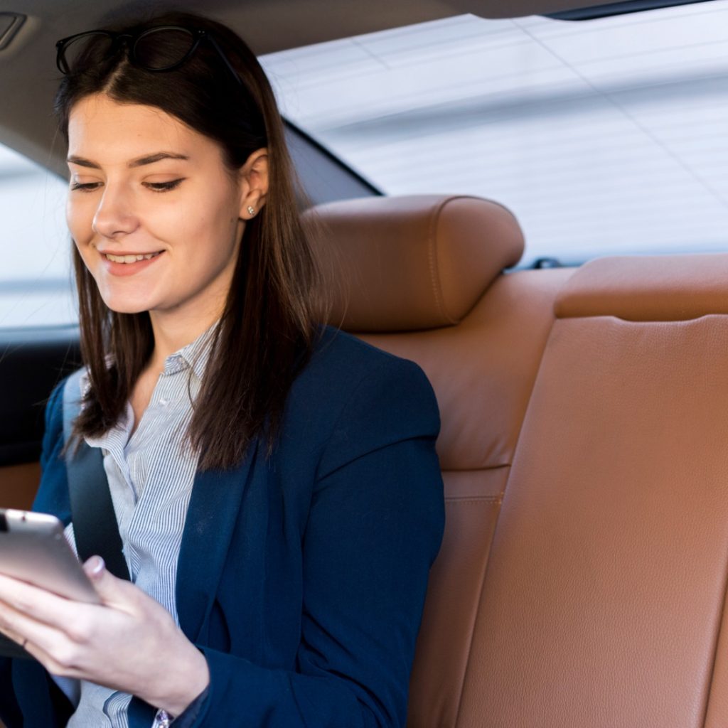 Luxury Miami Chauffeur: Seamless, Discreet Travel at Your Command Luxury Miami Chauffeur: Seamless, Discreet Travel at Your Command