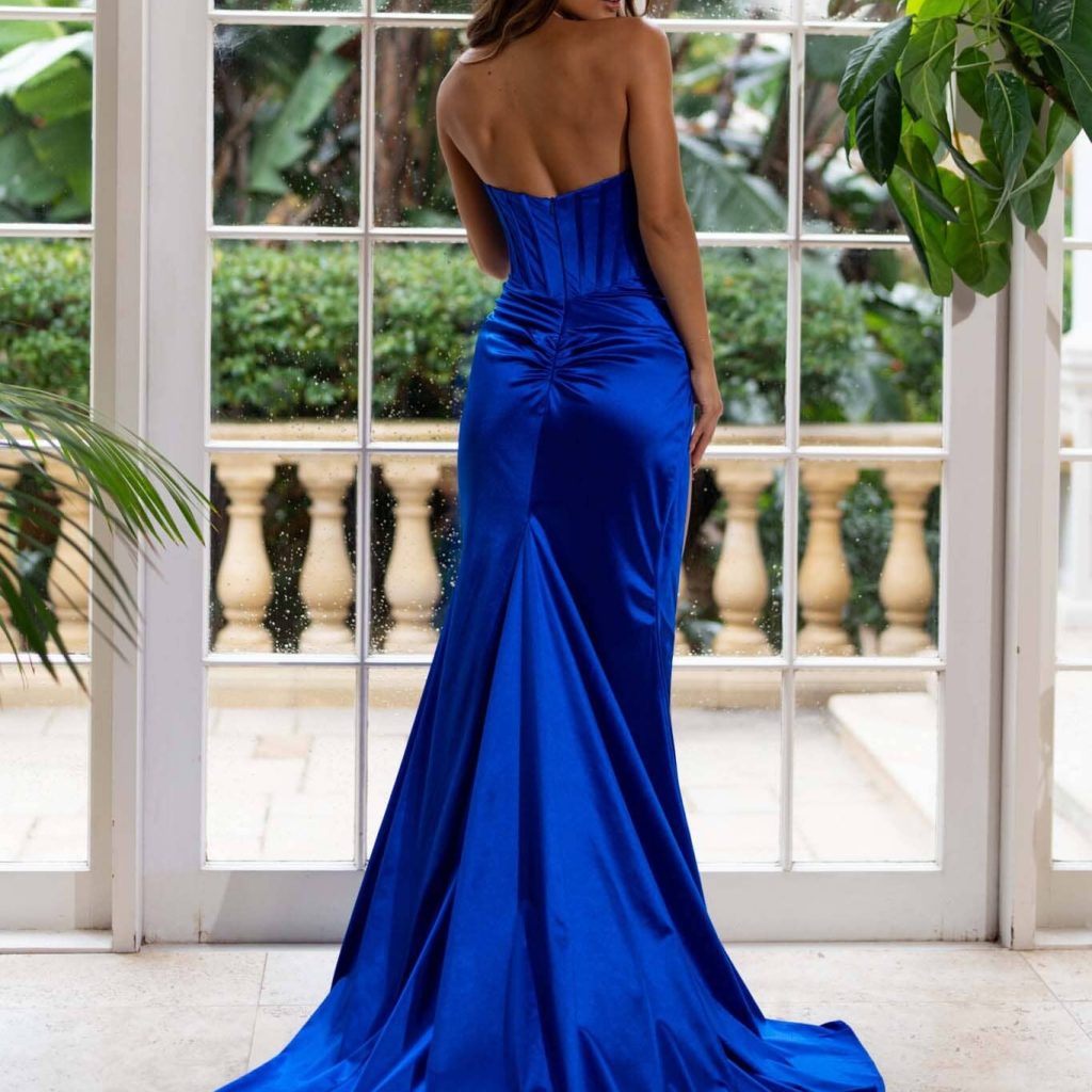 Elegant Eveningwear for Celebrations Down Under